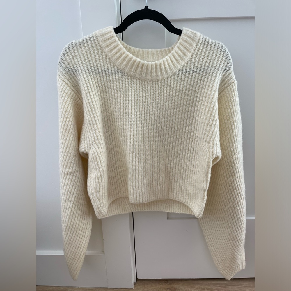 Urban Outfitters Ivory Sweater Never Worn NWT!